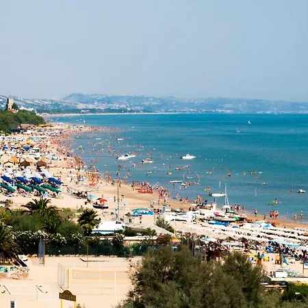 Corallo-silvi Vacanza *